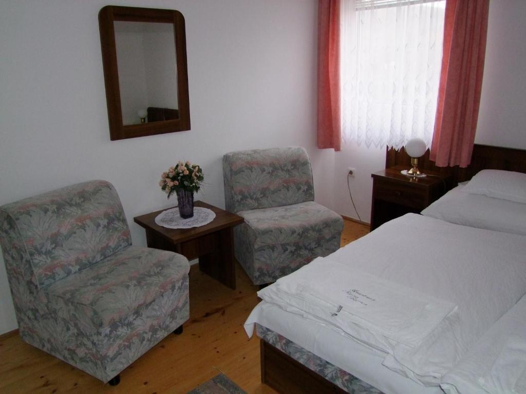 Rajna Apartmanház Bogács Habitación foto