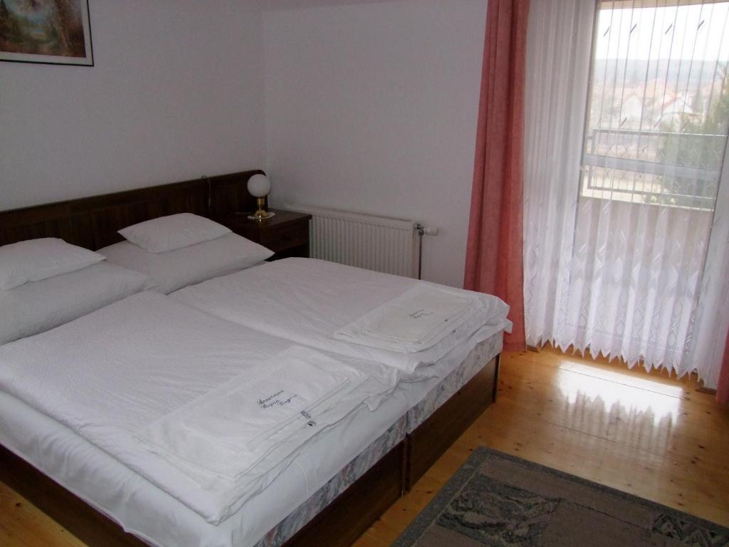 Rajna Apartmanház Bogács Habitación foto